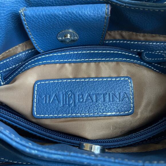 Mia Battina Retro Blue Leather Hand Bag - Picture 14 of 14